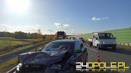 Wypadek na obwodnicy Kędzierzyna-Koźla. Zderzyły się trzy pojazdy