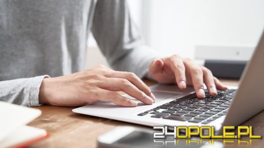 Oszustwo na "potwierdzenie wpłaty". Nie pobieraj załącznika, to wirus