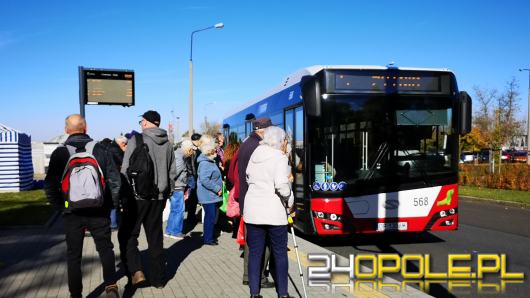 MZK zachęca do skorzystania z autobusu we Wszystkich Świętych