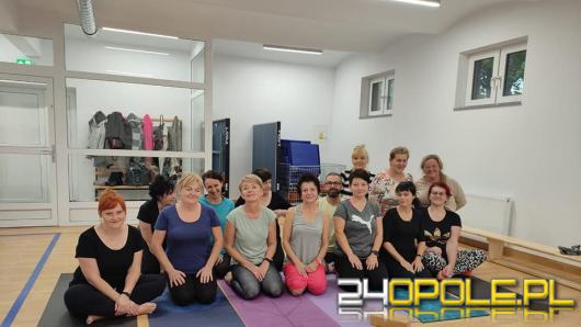 Pracownicy DPS w Prószkowie również korzystają z nowej sali do ćwiczeń