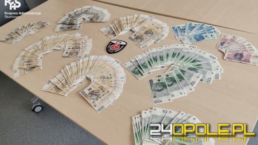 Wprowadzili do obrotu fikcyjne faktury o wartości 70 mln zł. Zatrzymano 6 osób