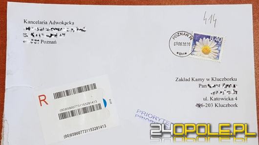 Skazani listy piszą, a Zakłady Karne z Opolszczyzny wydają setki tysięcy złotych na znaczki