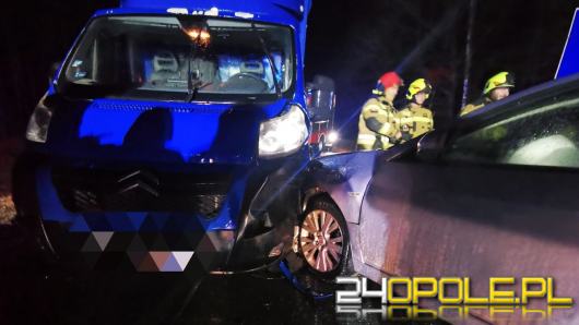 Doprowadził do czołowego zderzenia i uciekł. Pijany 30-latek trafił w ręce policjantów