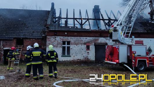 Pożar domu jednorodzinnego w powiecie namysłowskim. W akcji 8 zastępów straży