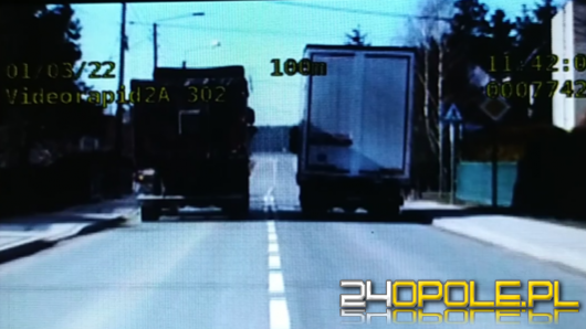 Niebezpieczne wyprzedzanie w kamerze policjantów z grupy SPEED