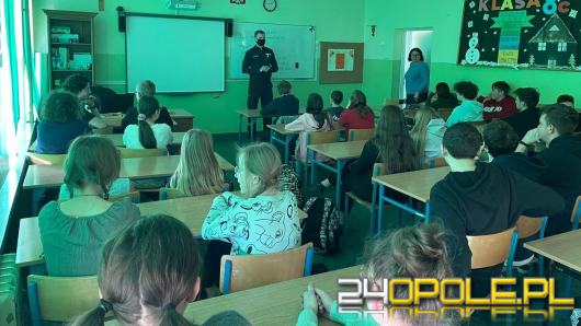 KPP Krapkowice: Promujemy zawód policjanta wśród młodzieży
