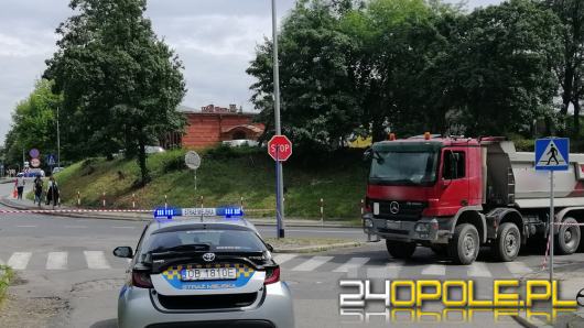 KPP Brzeg: Ustalamy okoliczności potrącenia 70-latki na przejściu dla pieszych