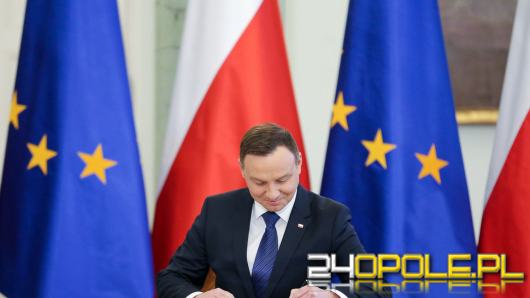 Nowelizacja ustawy o podatku dochodowym od osób fizycznych z podpisem Andrzeja Dudy
