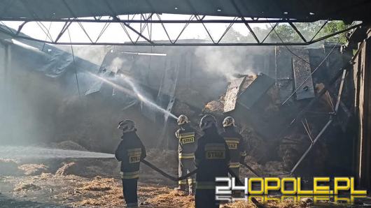 Pożar obory w powiecie krapkowickim. W akcji 9 zastępów straży