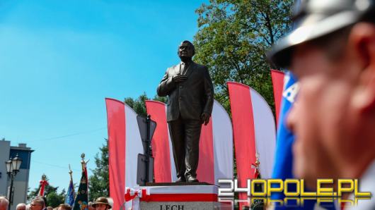Nowy pomnik Lecha Kaczyńskiego jest samowolą budowlaną