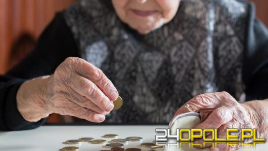 ZUS apeluje do seniorów w sprawie czternastych emerytur