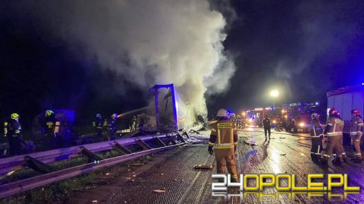 Tragiczny wypadek na A4. Dwie ciężarówki zderzyły się czołowo