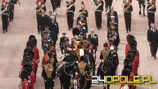 Pogrzeb Elżbiety II. Jak będzie wyglądała ostatnia droga brytyjskiej królowej?