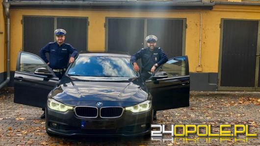 Wiózł żonę do szpitala, pomogli policjanci 