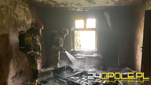 Pożar domu w Gogolinie. W akcji 5 zastępów straży pożarnej