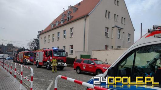 Pożar w szkole w Głogówku. Ewakuowano dzieci