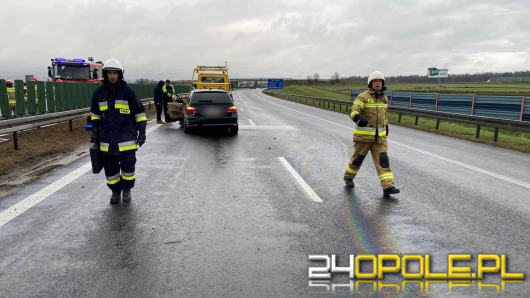 Kierujący BMW wjechał w bariery energochłonne na A4