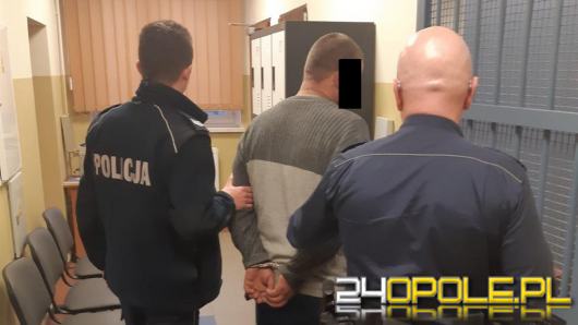 Policjanci już po kilku godzinach zatrzymali podejrzanego i odzyskali skradziony samochód