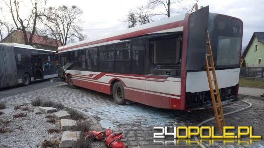Pożar komory silnika autobusu w Kędzierzynie-Koźlu