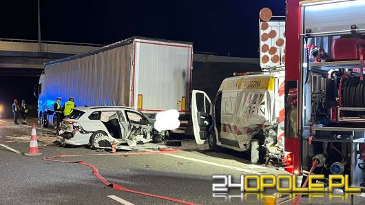 Groźny wypadek na A4. Dwie osoby trafiły do szpitala