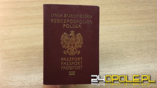 Nie masz paszportu? Lecąc z Warszawy wyrobisz paszport w kwadrans