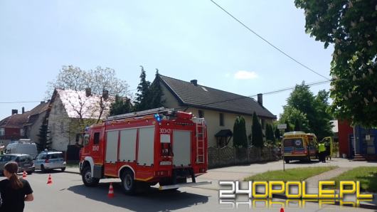 Kierujący suzuki wjechał w budynek na prywatnej posesji w Tułowicach