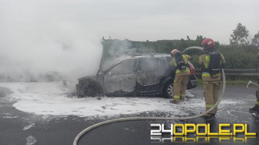 Pożar samochodu osobowego na nitce A4 w kierunku Wrocławia