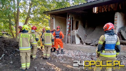 Zawaliła się ściana budynku jednorodzinnego. Działania w powiecie kluczborskim