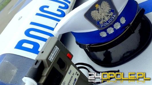 Pijany z zakazem prowadzenia pojazdów wjechał w koparkę i uciekł