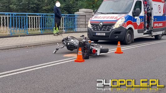 Wypadek na DW 463. Motocyklista przewrócił się, ucierpiała pasażerka