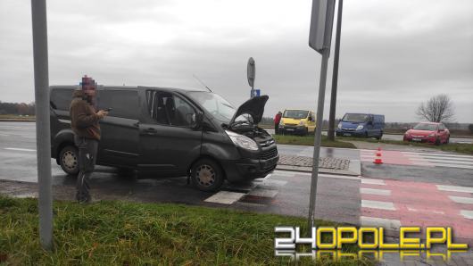 Utrudnienia na DK 46 i w pobliżu Krapkowic. Niebezpieczny poranek na drogach