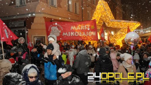 Setki Mikołajów przeszło ulicami Opola
