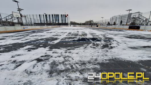 Lodowisko pod chmurką już się szykuje. Kiedy będzie otwarte?