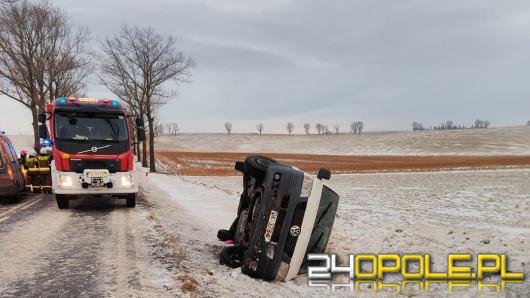 Zderzenie trzech pojazdów na skrzyżowaniu. Podróżujący mieli dużo szczęścia