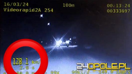 128km/h przez miasto, ze zbitą szybą i bez prawa jazdy