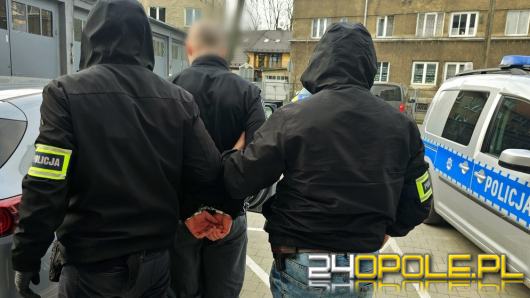 Strzelce Opolskie: Ukradł 14-latkowi telefon i groził pobiciem - jest już w areszcie (VIDEO)