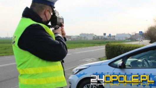 35-latek jechał Toyotą blisko 160 km/h