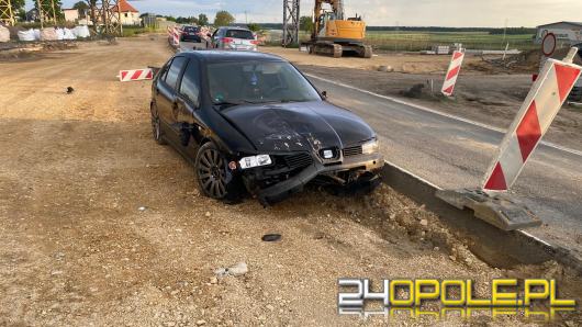 Wypadek drogowy z udziałem "osobówki" i trzech motocykli.  Kierowca z 3 promilami 