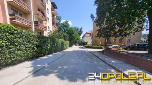 Zakończył się remont chodnika na ulicy Konsularnej