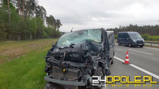 Wypadek na A4. Kierowca busa trafił do szpitala