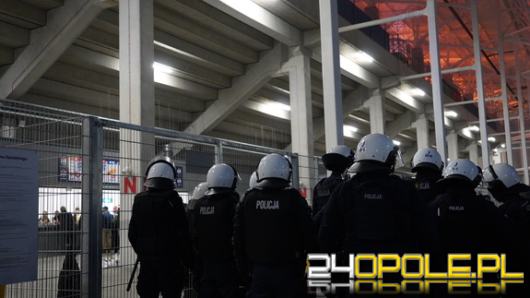 Są zarzuty dla pseudokibiców za naruszenie nietykalności cielesnej podczas meczu na Itaka Arena
