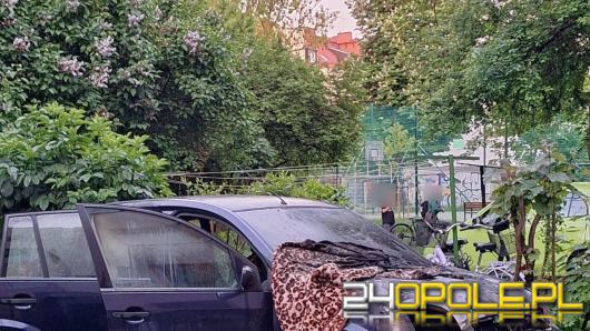 Pożar samochodu przy ul. Katowickiej w Opolu
