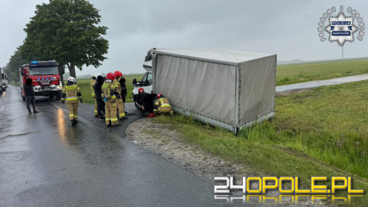 Policja szuka świadków zdarzenia drogowego na DW451