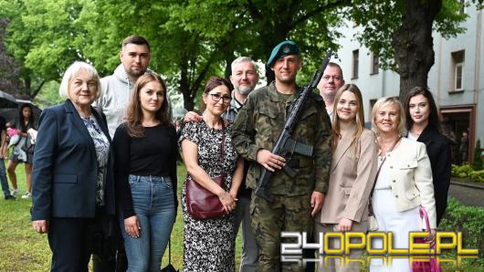 "Ja, żołnierz Wojska Polskiego, przysięgam". Oficjalne ślubowanie w gronie najbliższych