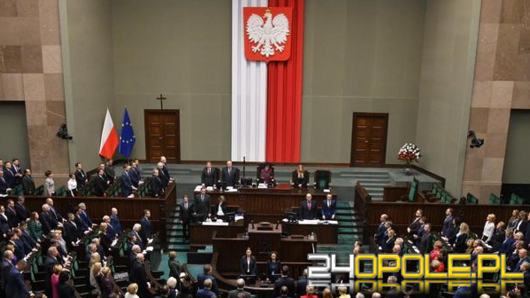 Rząd Donalda Tuska z wotum zaufania. Jak głosowali posłowie? 