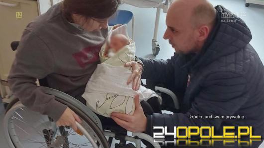 Lekarze odebrali dziecko rodzicom. Powód? Mama jest niepełnosprawna