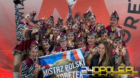 Mażoretki z Dobrzenia Wielkiego znów powalczą o tytuł Mistrza Europy. Trwa zbiórka na wyjazd