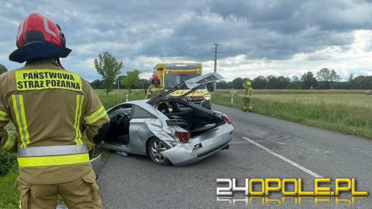 Wypadek w Krzywej Górze. Jedna osoba trafiła do szpitala