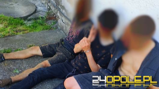 Kradzież w markecie i ucieczka w zboże. Policjanci szybko namierzyli sprawców