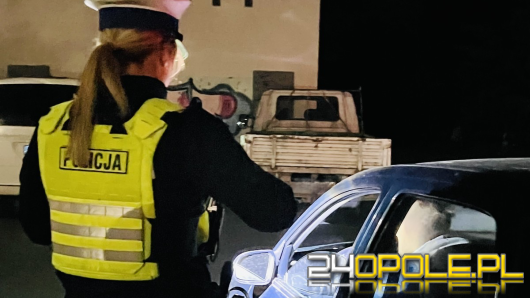 Zauważył auto jadące zygzakiem, zgłosił to na policję. Kobieta za kółkiem miała 2 promile